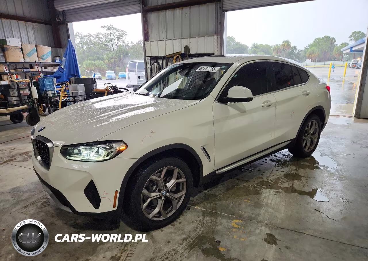 2022 BMW X4 xDrive30I
