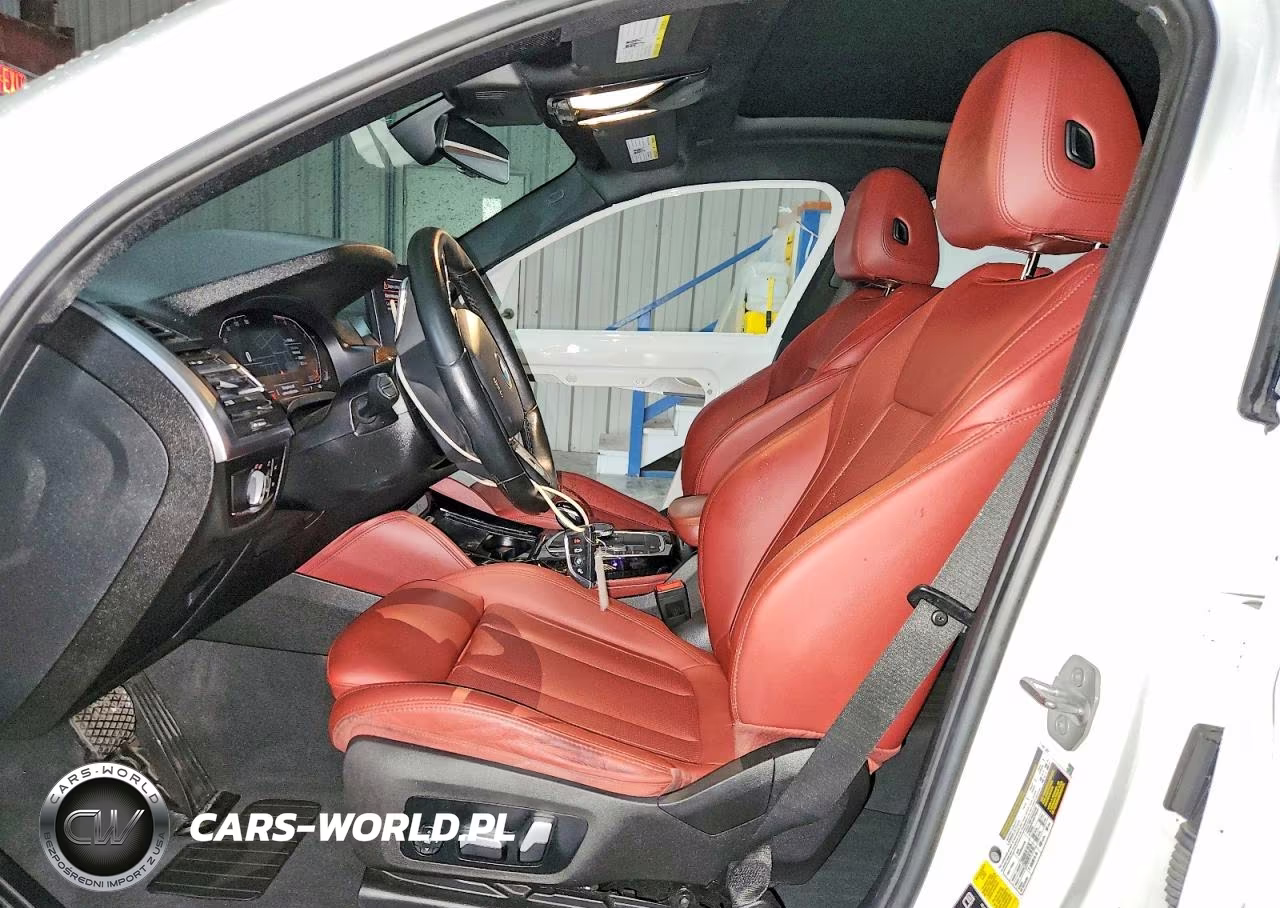 2022 BMW X4 xDrive30I VIN:5UX33DT05N9M14965 - 7