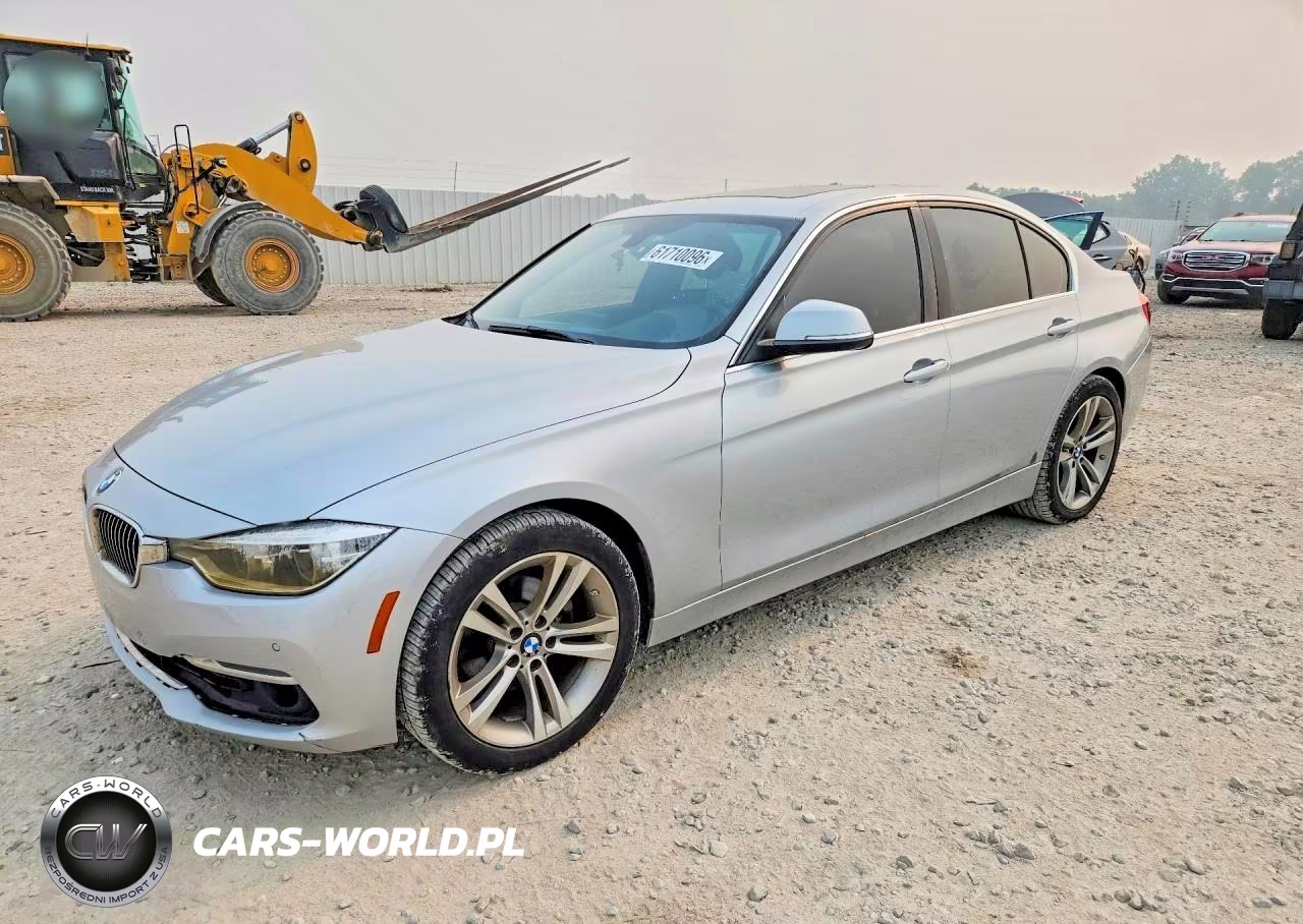 2017 BMW 330 Xi – zdjęcie 1 z 12