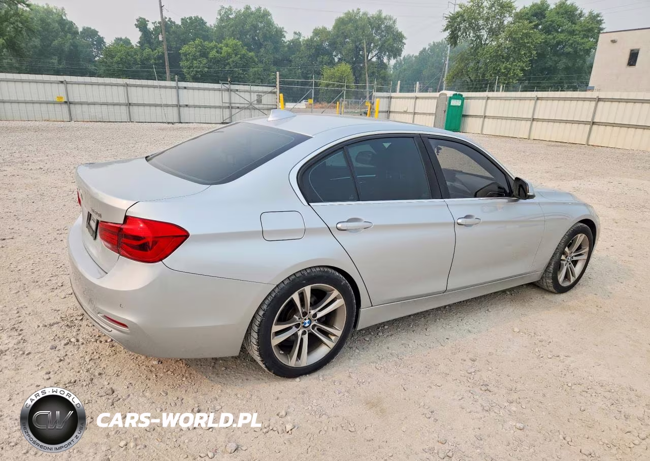 2017 BMW 330 Xi VIN:WBA8D9G32HNU63541 - 3