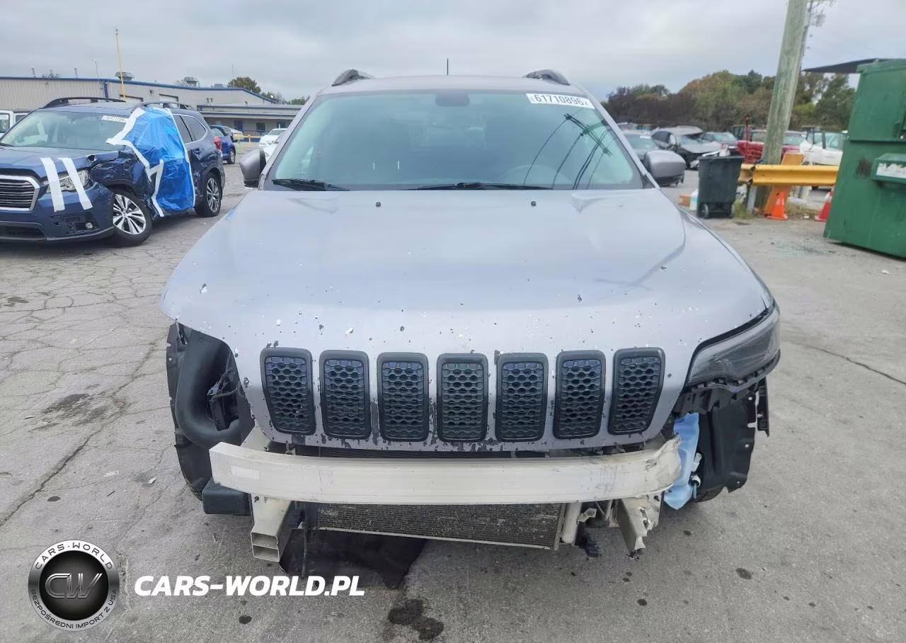 2019 Jeep Cherokee Latitude Plus VIN:1C4PJLLX3KD286573 - 5