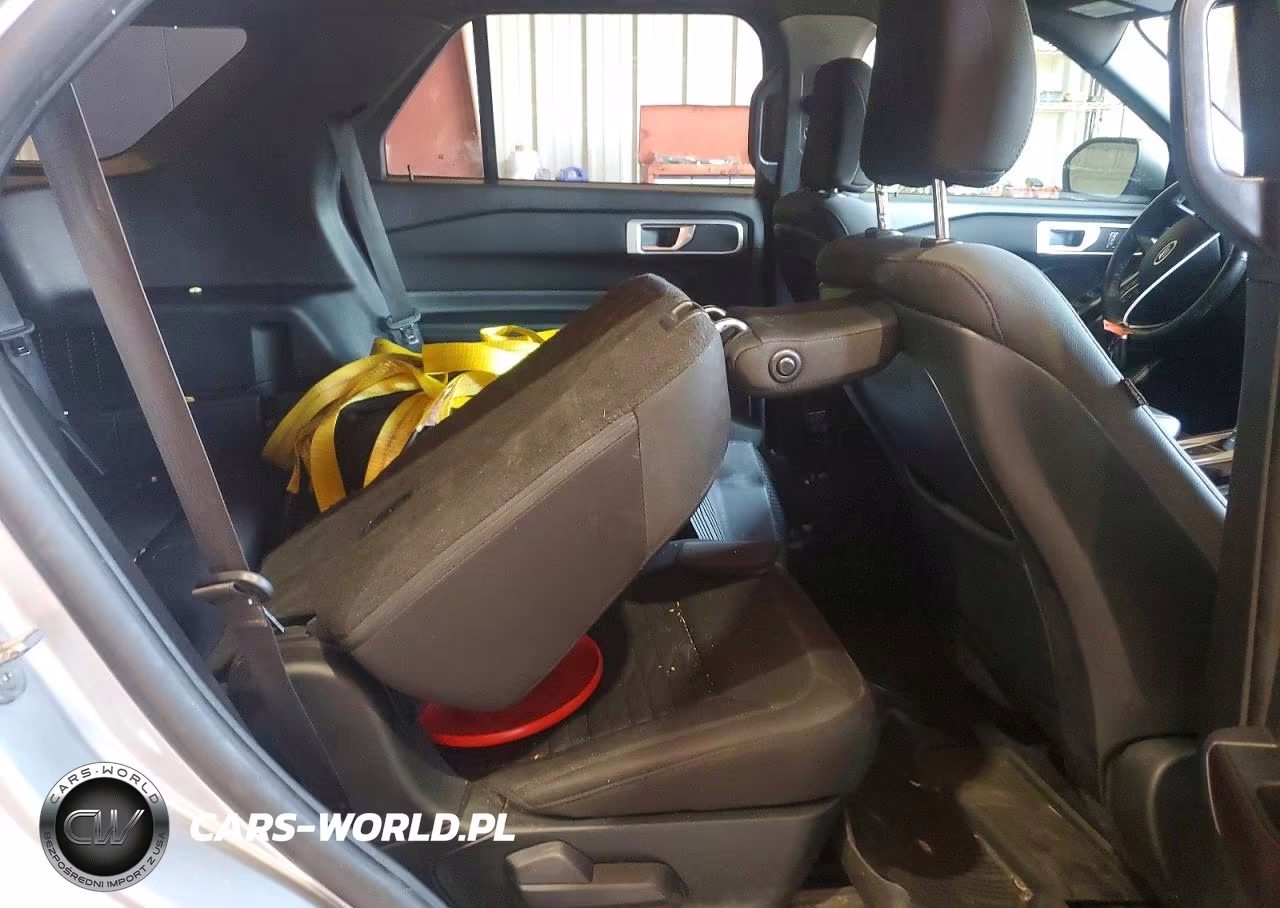 2020 Ford Explorer Xlt VIN:1FMSK7DH5LGB35249 - 11