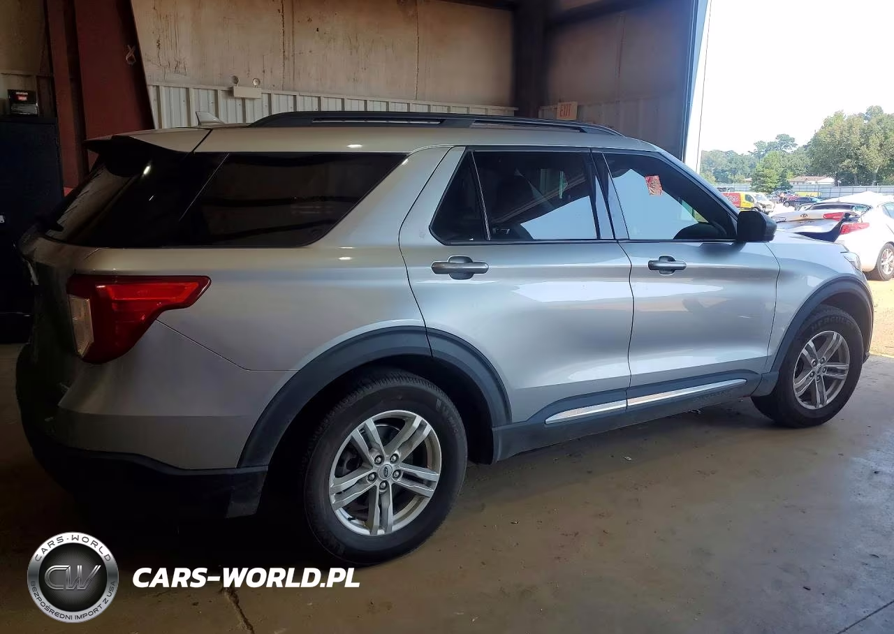 2020 Ford Explorer Xlt VIN:1FMSK7DH5LGB35249 - 3