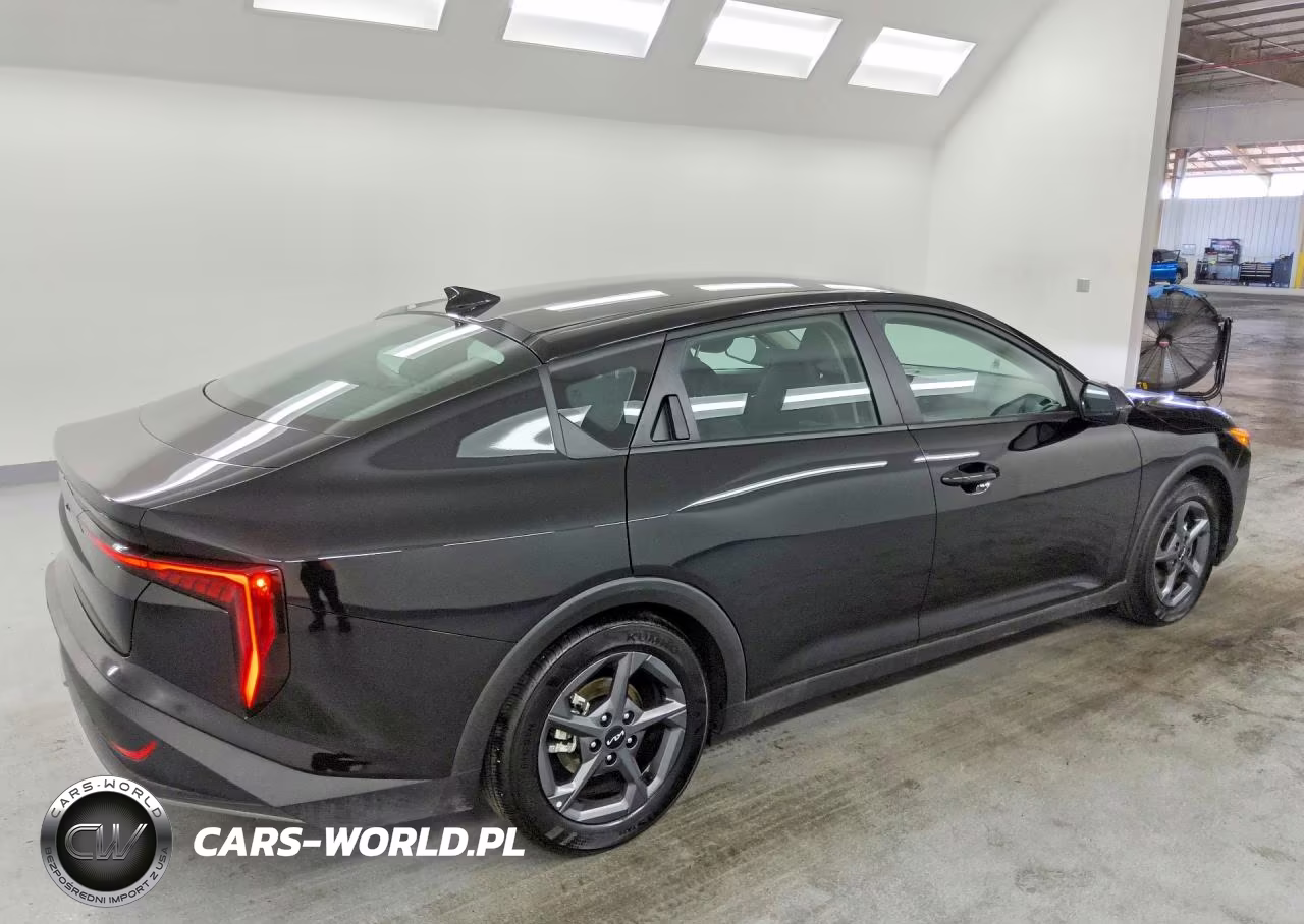 2026 Kia K4 Lxs VIN:3KPFT4DE8TE257675 - 3