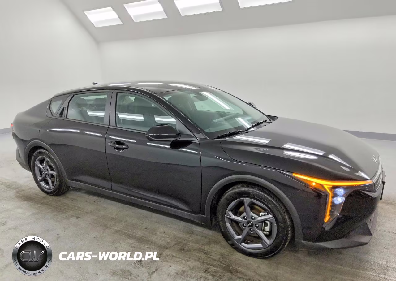 2026 Kia K4 Lxs VIN:3KPFT4DE8TE257675 - 4