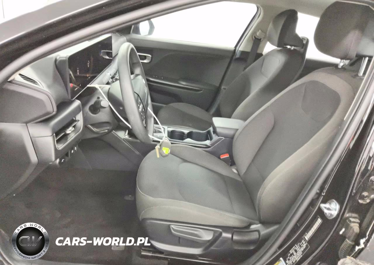 2026 Kia K4 Lxs VIN:3KPFT4DE8TE257675 - 7