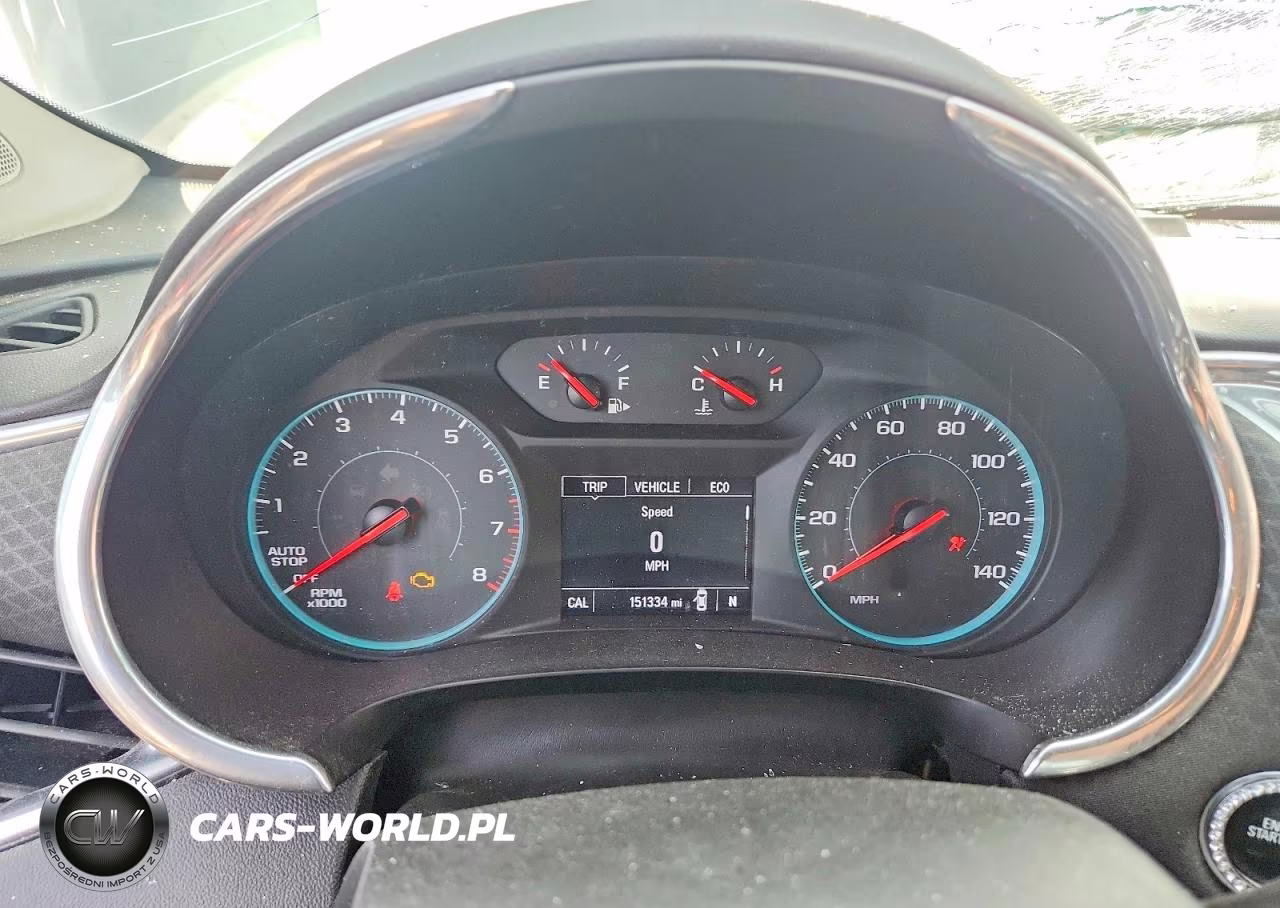 2019 Chevrolet Malibu Lt VIN:1G1ZD5ST8KF136630 - 9