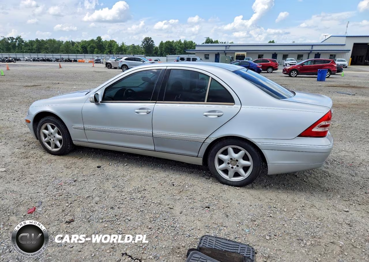 2001 Mercedes-Benz C 240 VIN:WDBRF61J71F077123 - 2