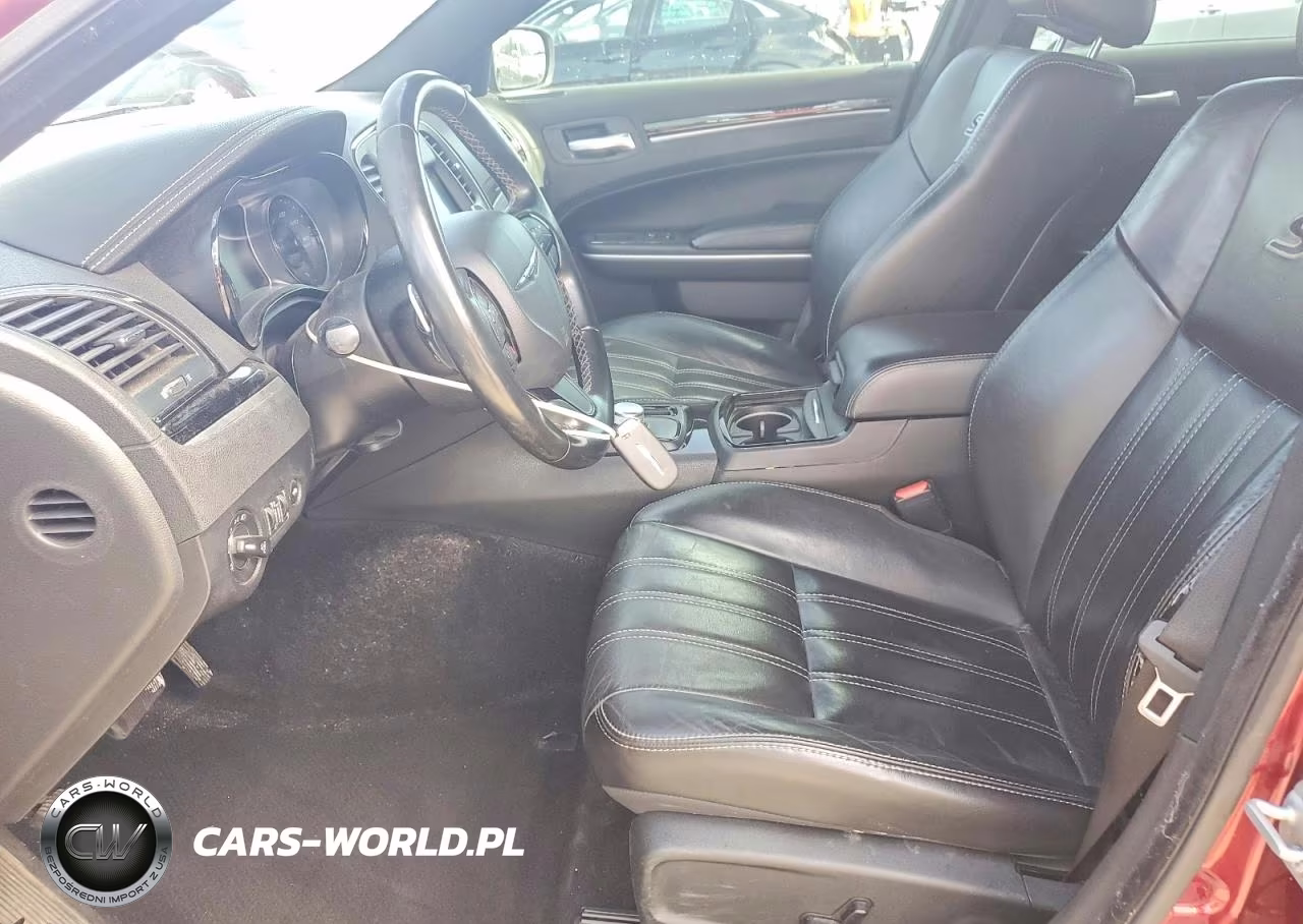 2019 Chrysler 300 S VIN:2C3CCABG3KH693945 - 7