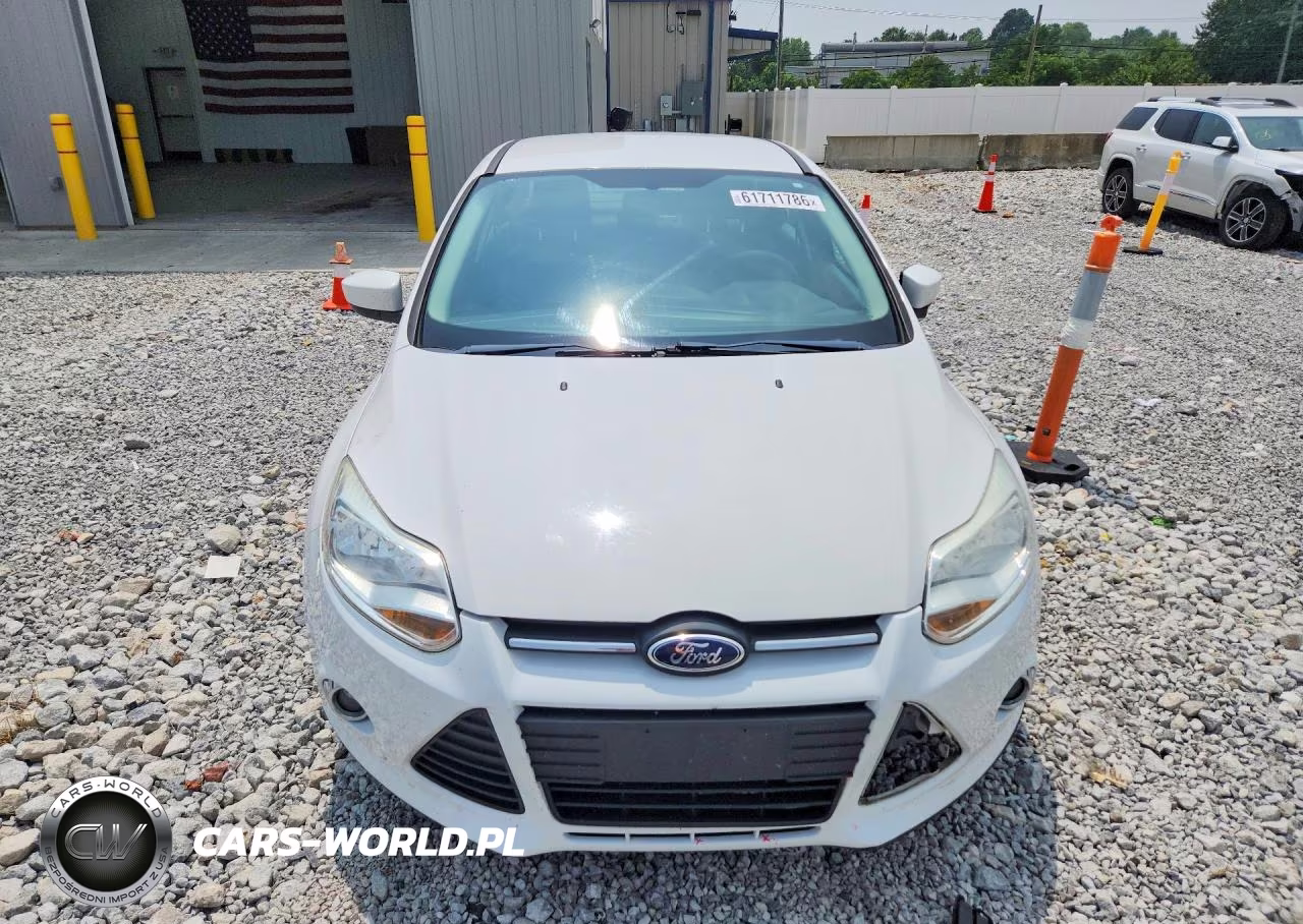 2012 Ford Focus Se VIN:1FAHP3F22CL343569 - 5