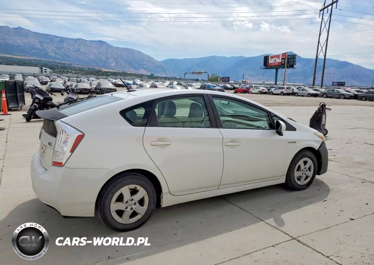 2010 Toyota Prius Ii VIN:JTDKN3DU2A0054975 - 3