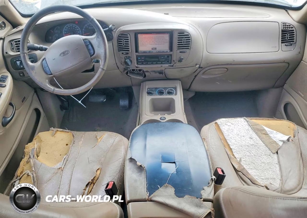 2001 Ford Expedition Eddie Bauer VIN:1FMFU18L61LA87823 - 8