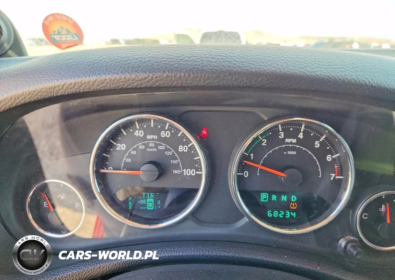 2013 Jeep Wrangler Unlimited Sport VIN:1C4BJWDG0DL669714 - 9