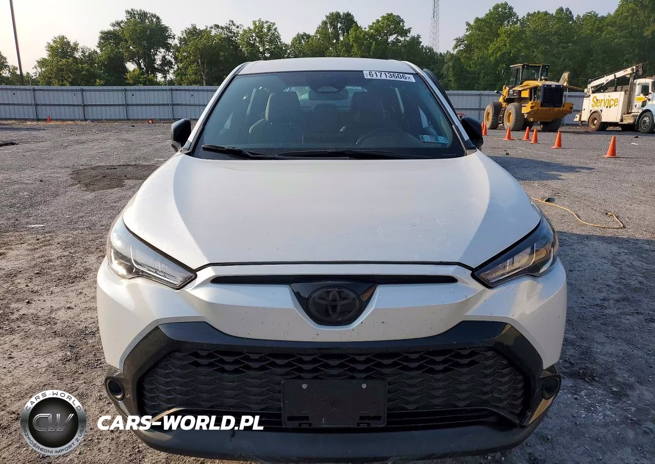 2025 Toyota Corolla Cross Hybrid S VIN:7MUFBABGXSV076139 - 5