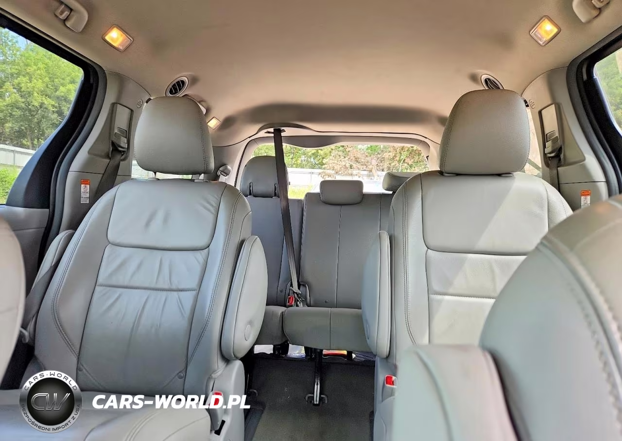2018 Toyota Sienna Xle Premium 7-Passenger VIN:5TDDZ3DC4JS189702 - 10