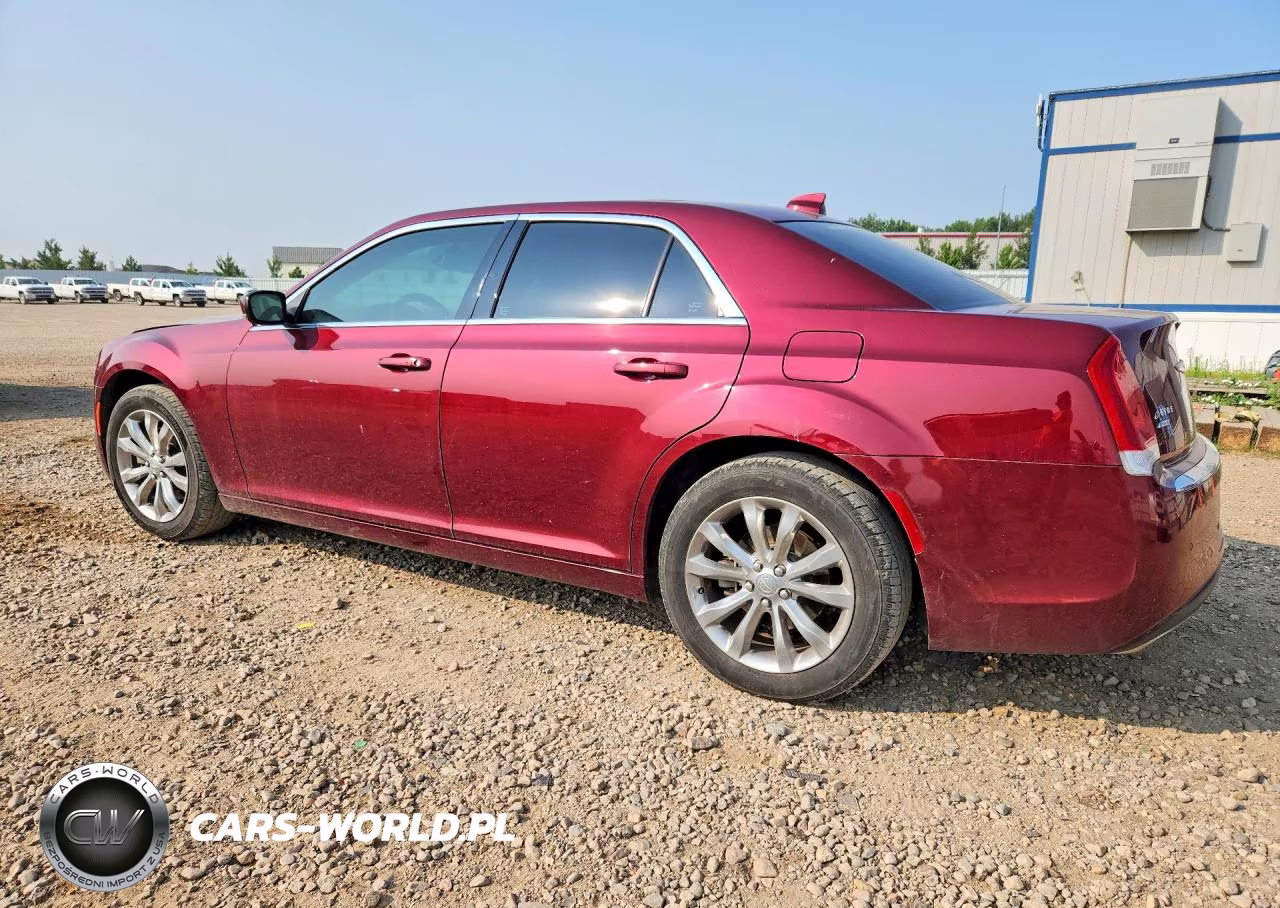 2021 Chrysler 300 Touring VIN:2C3CCARG9MH551026 - 2