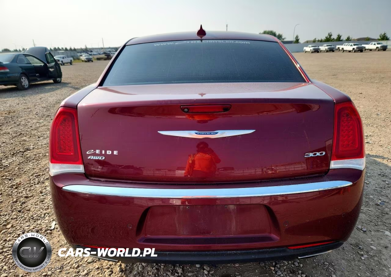 2021 Chrysler 300 Touring VIN:2C3CCARG9MH551026 - 6