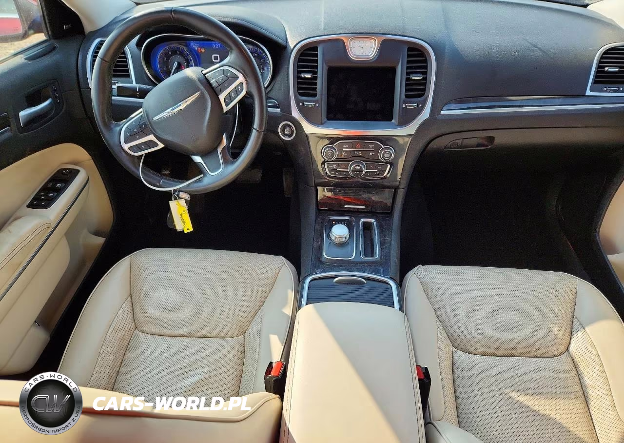 2021 Chrysler 300 Touring VIN:2C3CCARG9MH551026 - 8