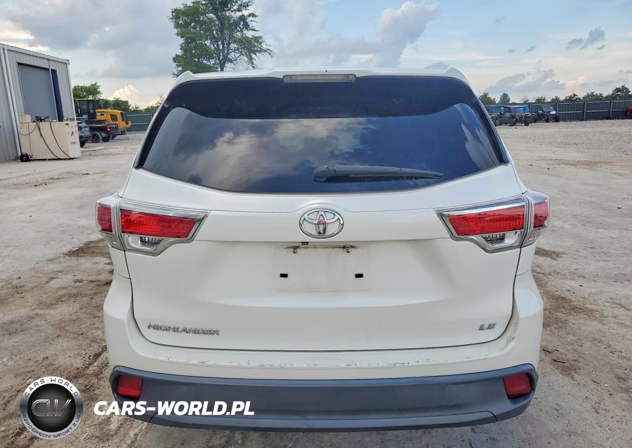 2015 Toyota Highlander Le VIN:5TDZKRFH8FS055773 - 6