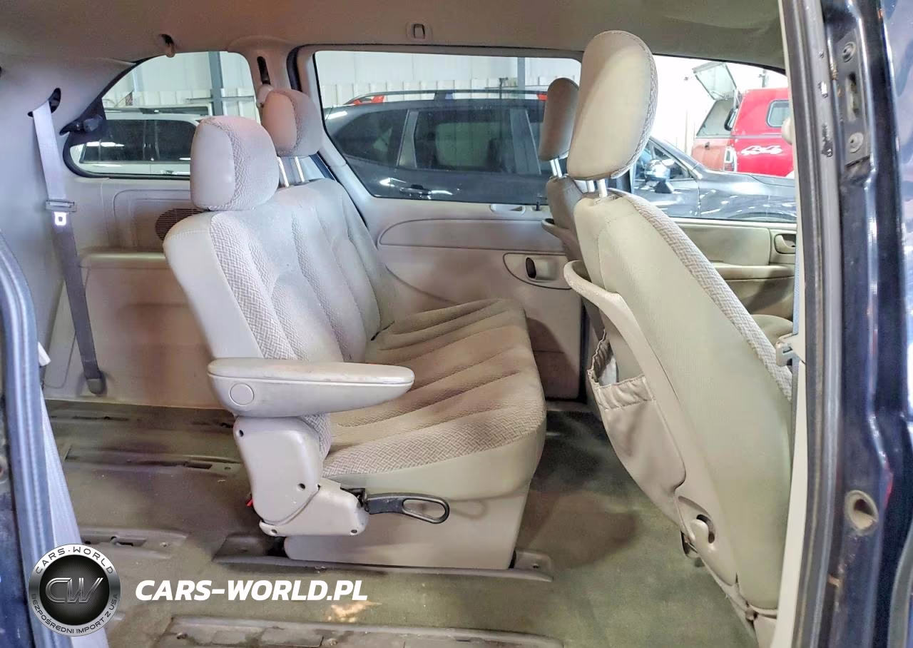 2007 Chrysler Town & Country Lx VIN:1A4GJ45R47B162846 - 11