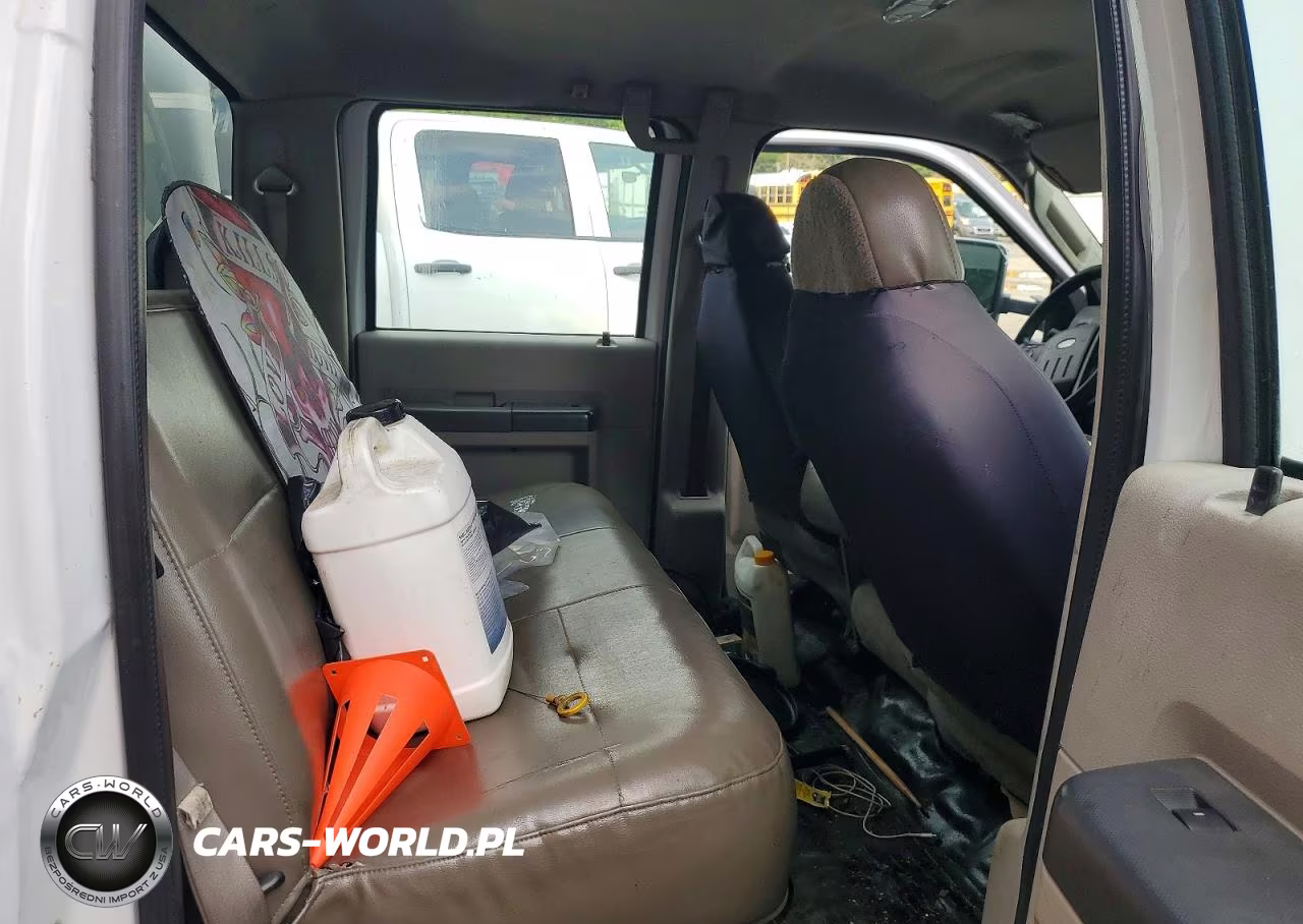 2008 Ford F550 Super Duty VIN:1FDAW57R28ED18281 - 10