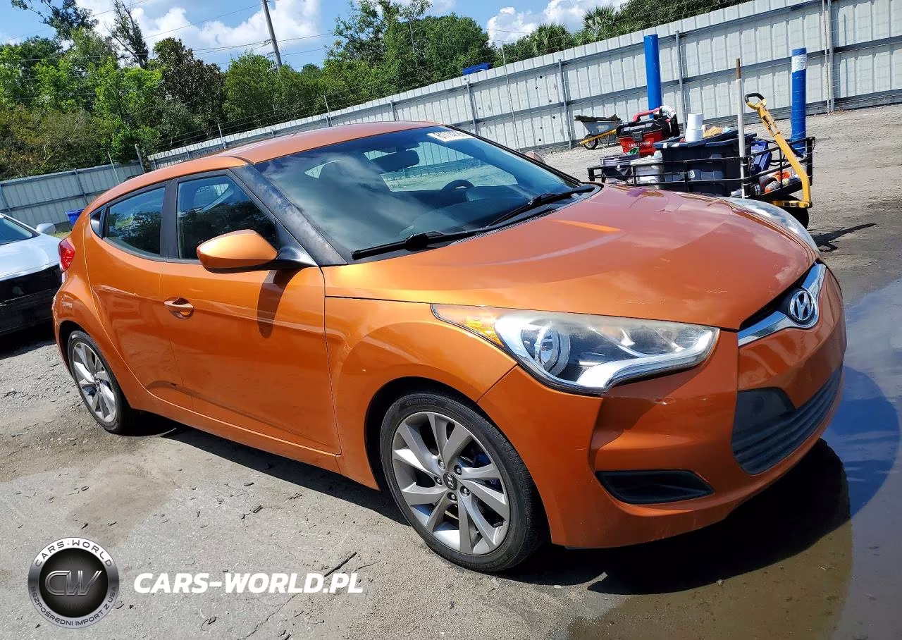 2016 Hyundai Veloster Base VIN:KMHTC6AD6GU298710 - 4