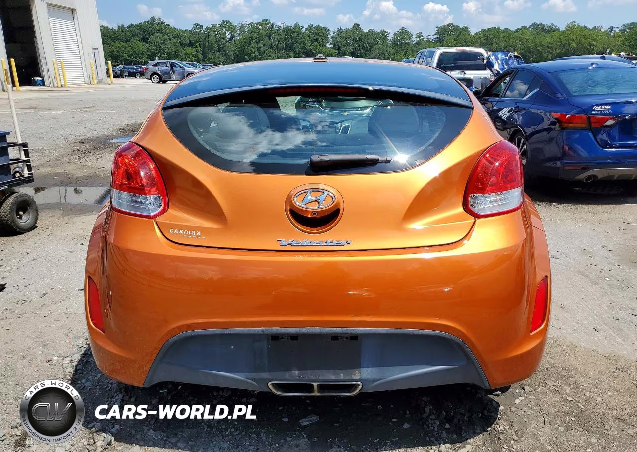 2016 Hyundai Veloster Base VIN:KMHTC6AD6GU298710 - 6