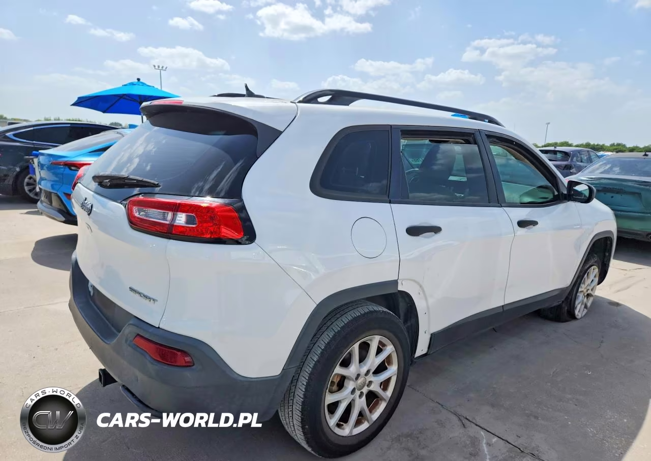 2015 Jeep Cherokee Sport VIN:1C4PJLAB0FW782173 - 3