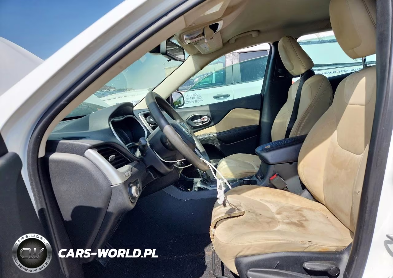 2015 Jeep Cherokee Sport VIN:1C4PJLAB0FW782173 - 7