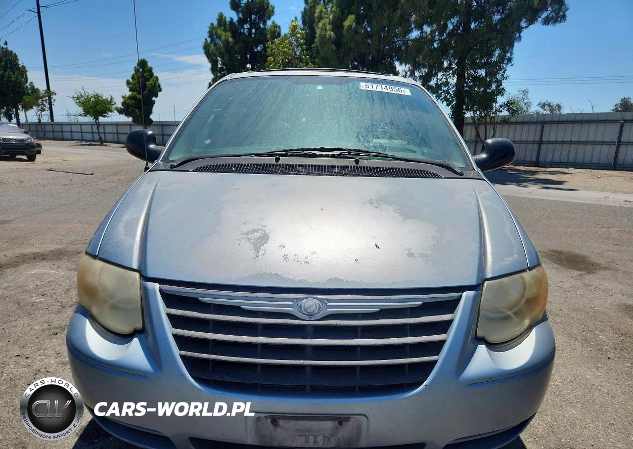 2006 Chrysler Town & Country Lx VIN:2A4GP44RX6R728539 - 5