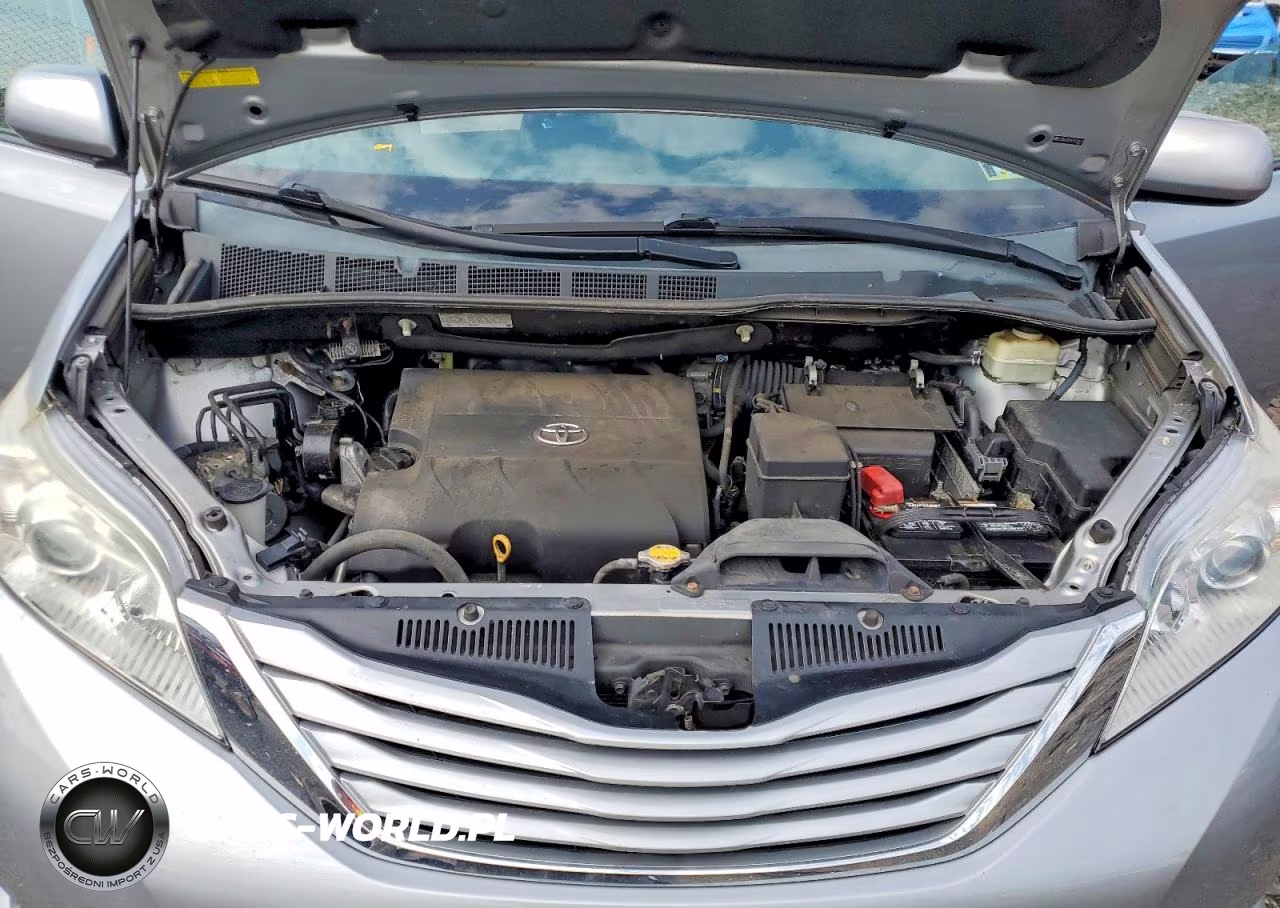 2015 Toyota Sienna Le VIN:5TDKK3DC9FS670631 - 12