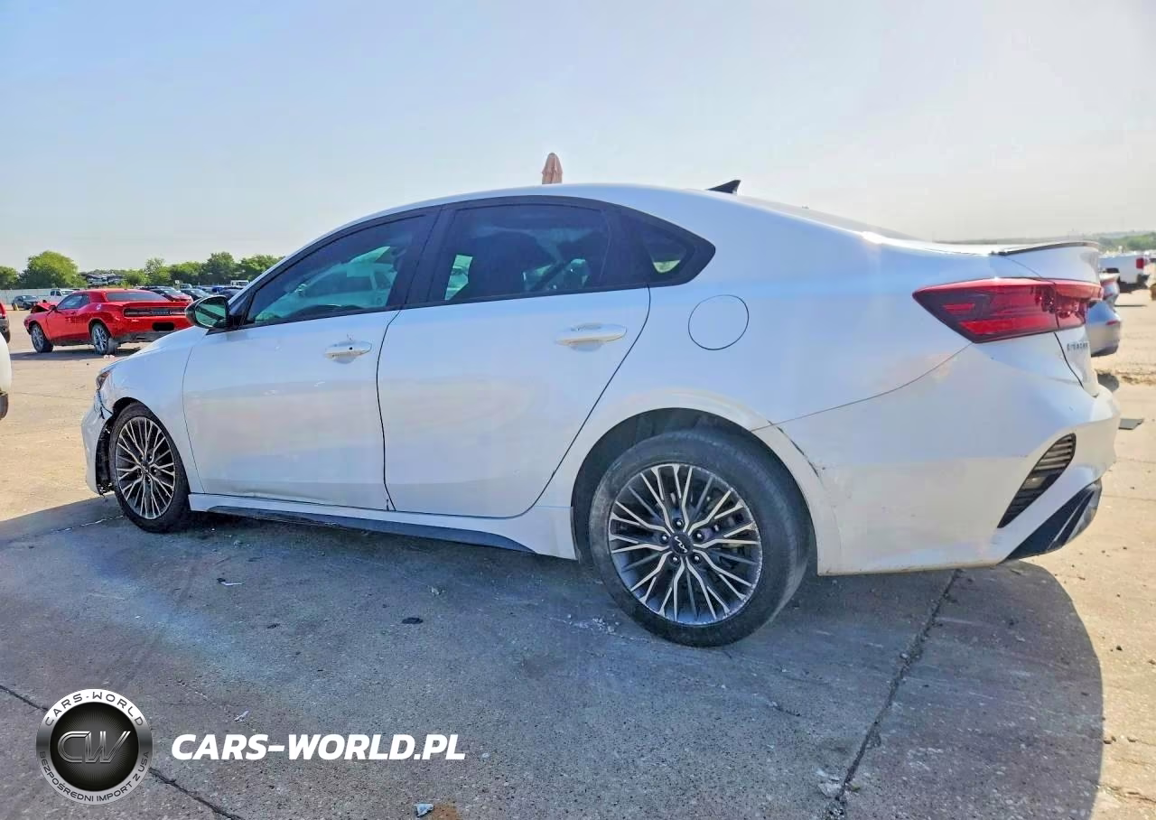 2023 Kia Forte Gt Line VIN:3KPF54AD5PE663957 - 2