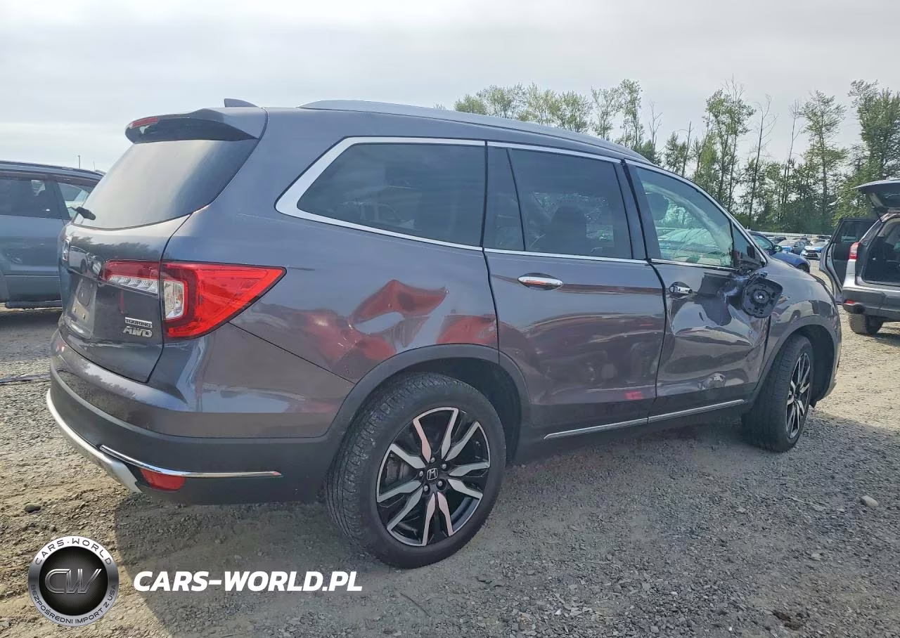 2019 Honda Pilot Touring VIN:5FNYF6H92KB019161 - 3