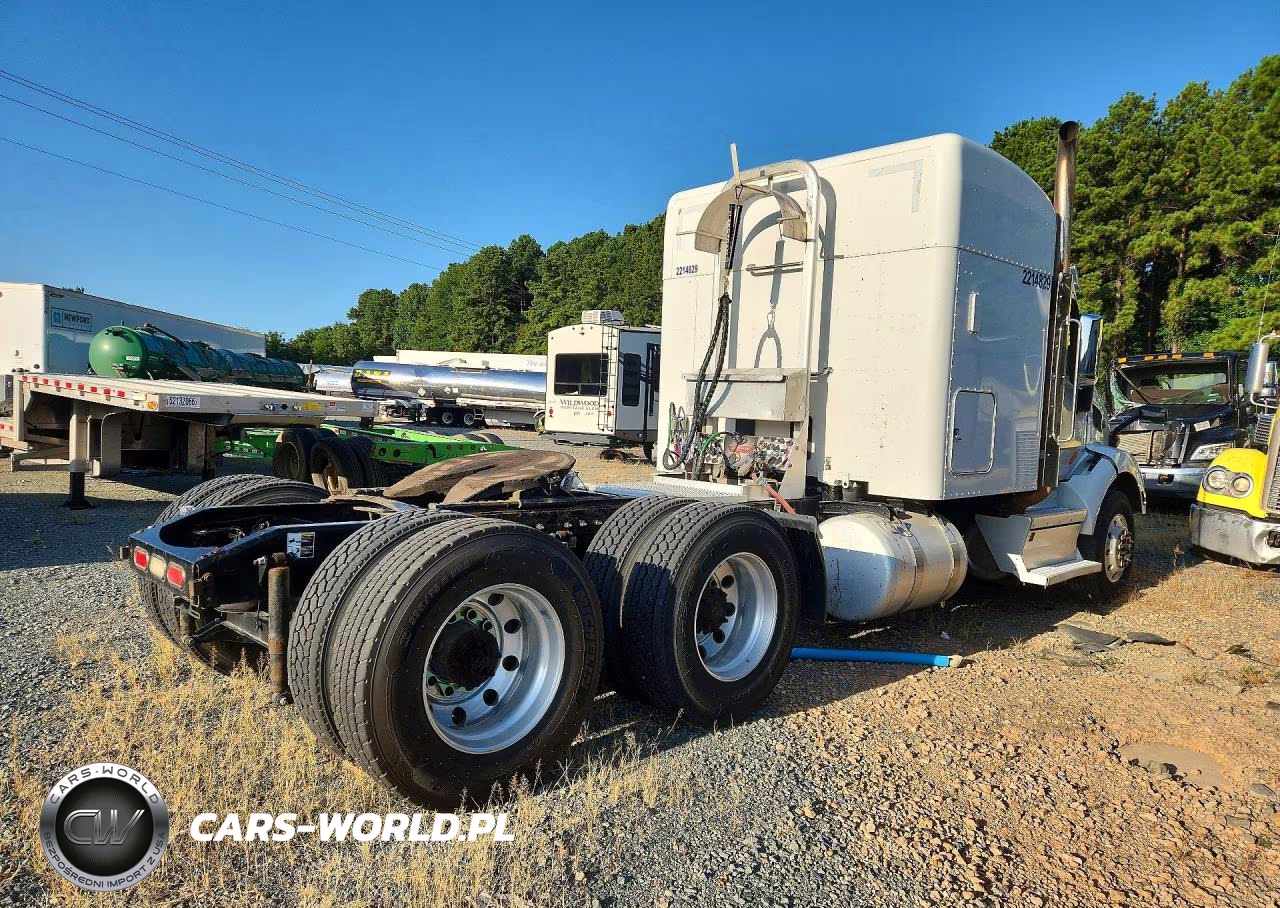 2018 Peterbilt 579 - Semi Truck VIN:1XPBDP9X0JD474092 - 3