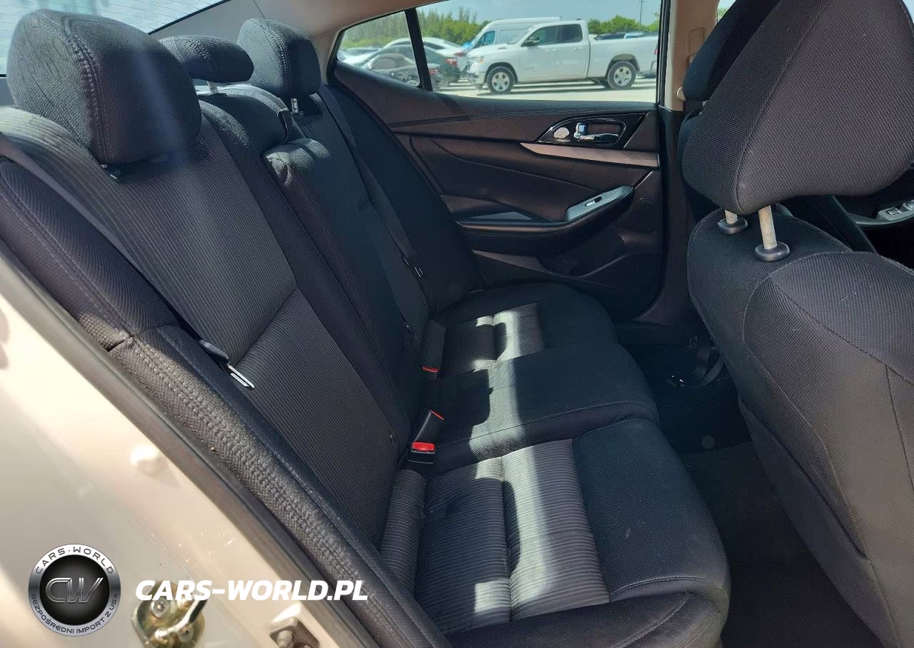 2017 Nissan Maxima 3.5 S VIN:1N4AA6AP3HC398501 - 10
