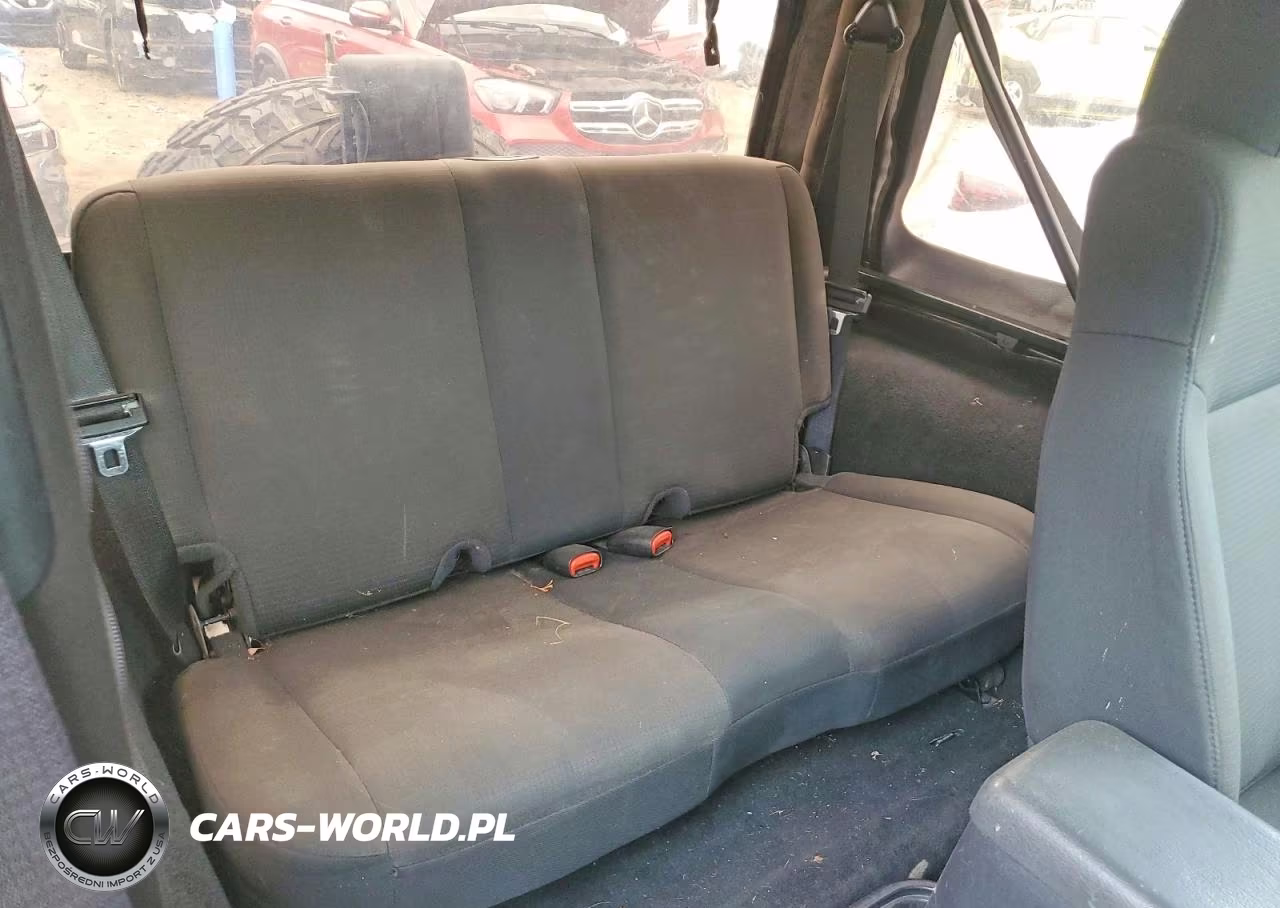 2006 Jeep Wrangler X VIN:1J4FA39S66P717185 - 11
