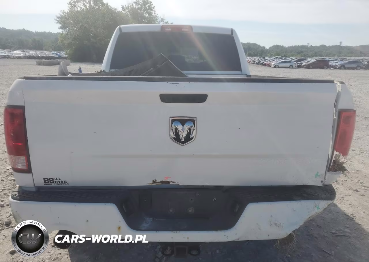 2019 Ram 1500 Classic VIN:1C6RR6FT1KS545771 - 6