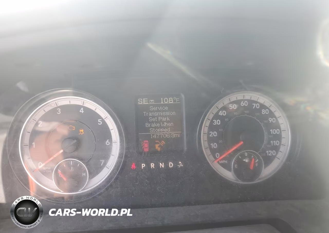 2019 Ram 1500 Classic VIN:1C6RR6FT1KS545771 - 9