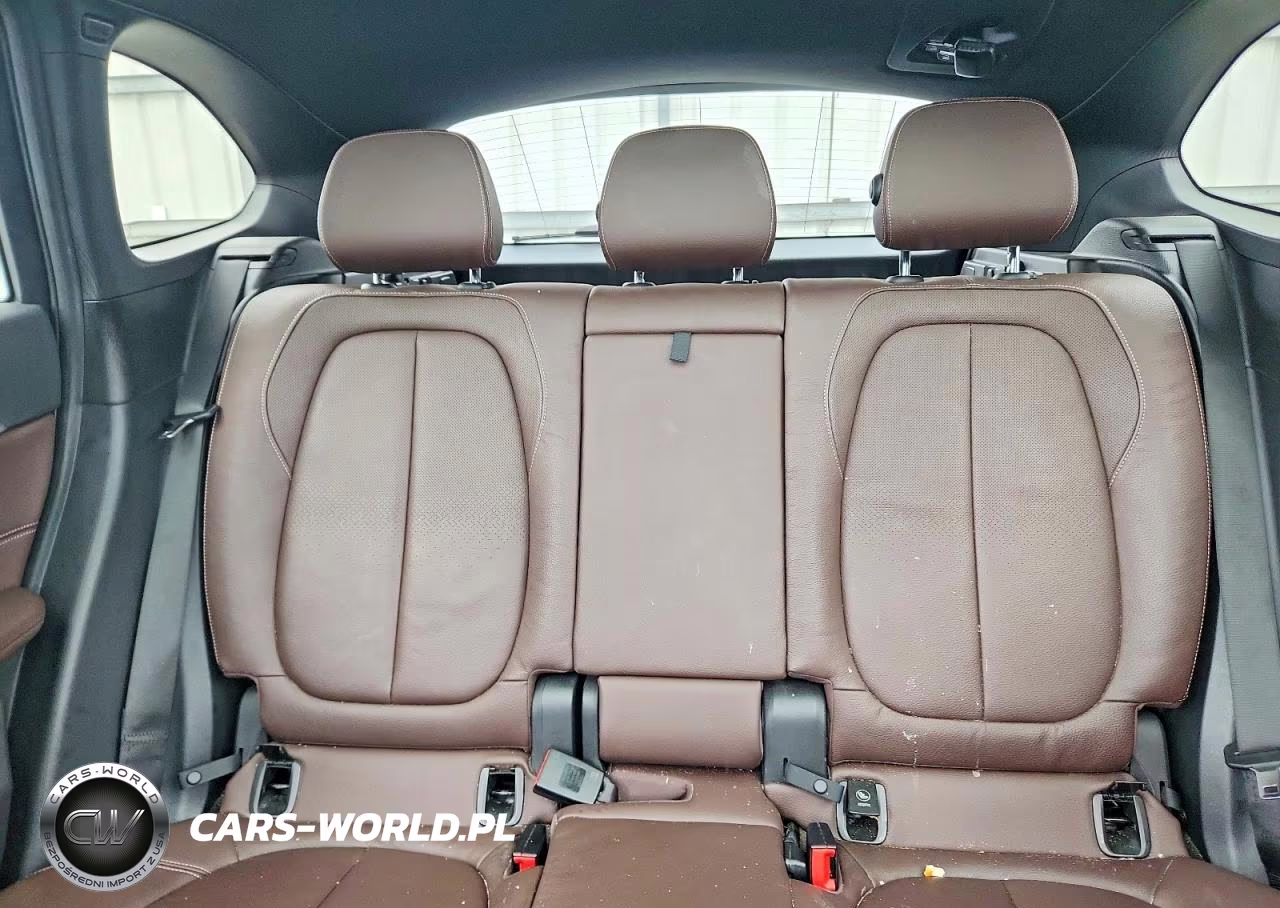 2020 BMW X1 xDrive28I VIN:WBXJG9C02L5P98821 - 10