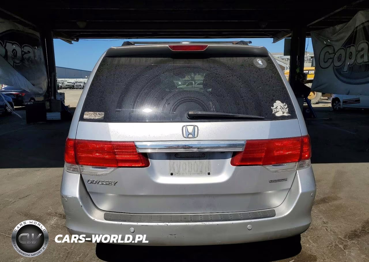 2010 Honda Odyssey Touring VIN:5FNRL3H96AB063027 - 6