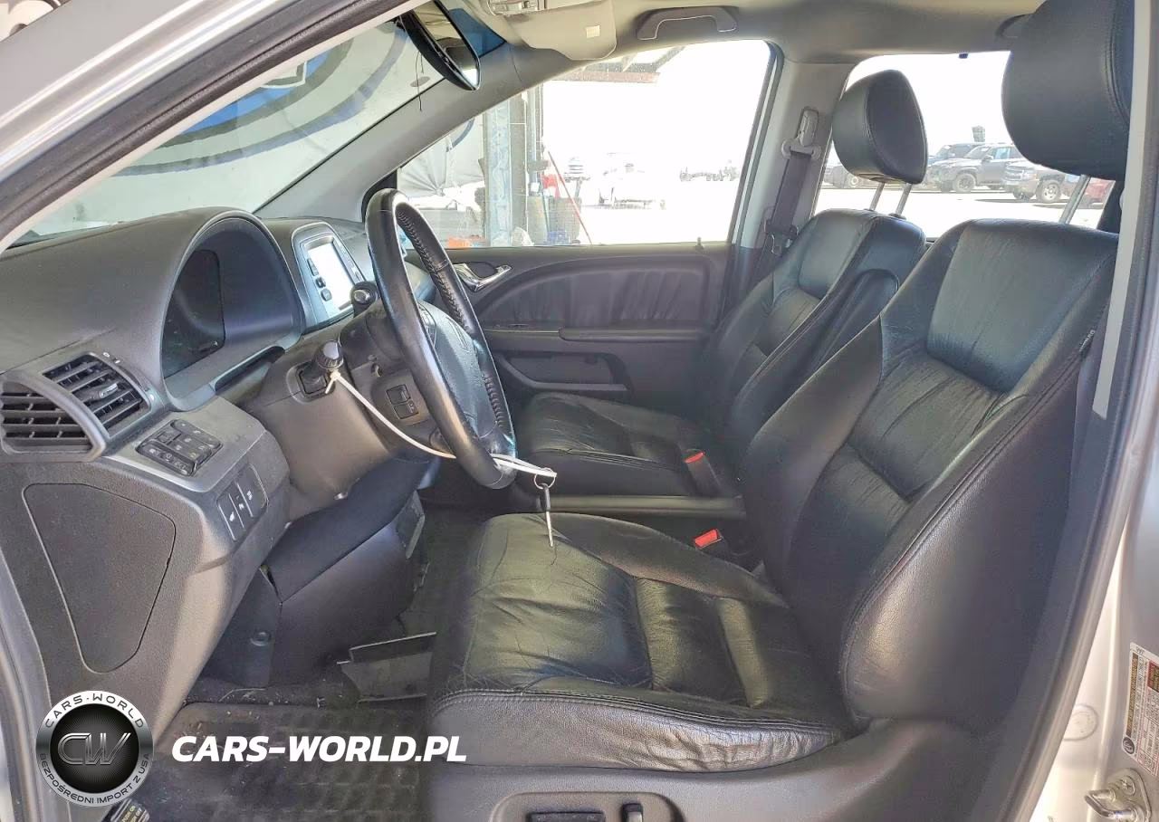 2010 Honda Odyssey Touring VIN:5FNRL3H96AB063027 - 7