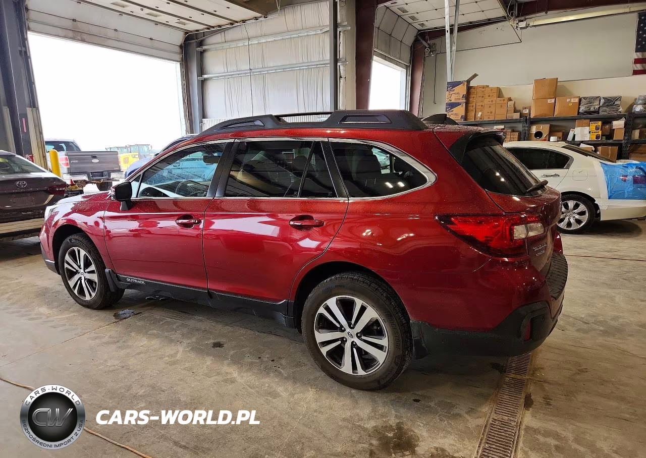2018 Subaru Outback 3.6R Limited VIN:4S4BSENC1J3336142 - 2