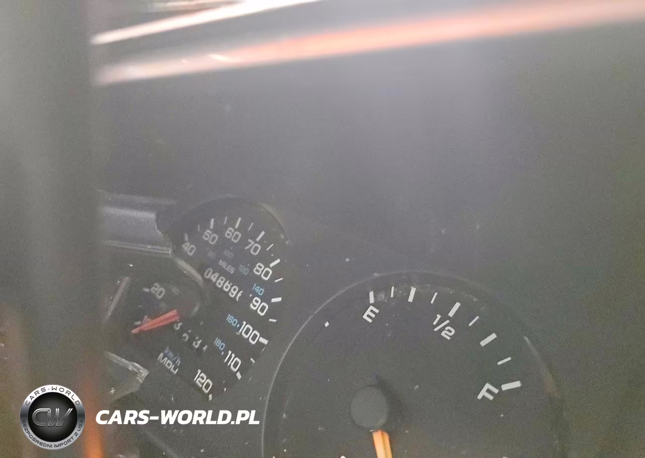 1992 Plymouth Acclaim VIN:1P3XA46KXNF162105 - 9