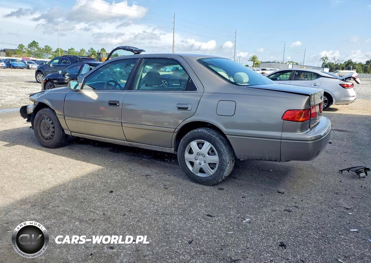 2001 Toyota Camry Ce VIN:4T1BG22K61U040300 - 2