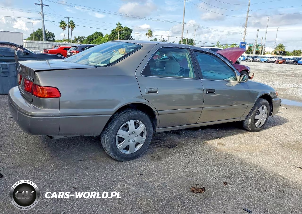 2001 Toyota Camry Ce VIN:4T1BG22K61U040300 - 3