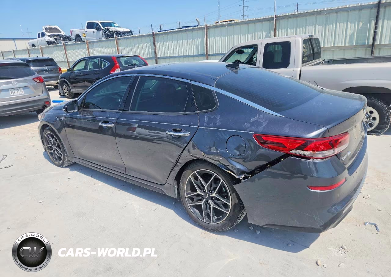 2020 Kia Optima Special Edition VIN:5XXGT4L37LG440755 - 2