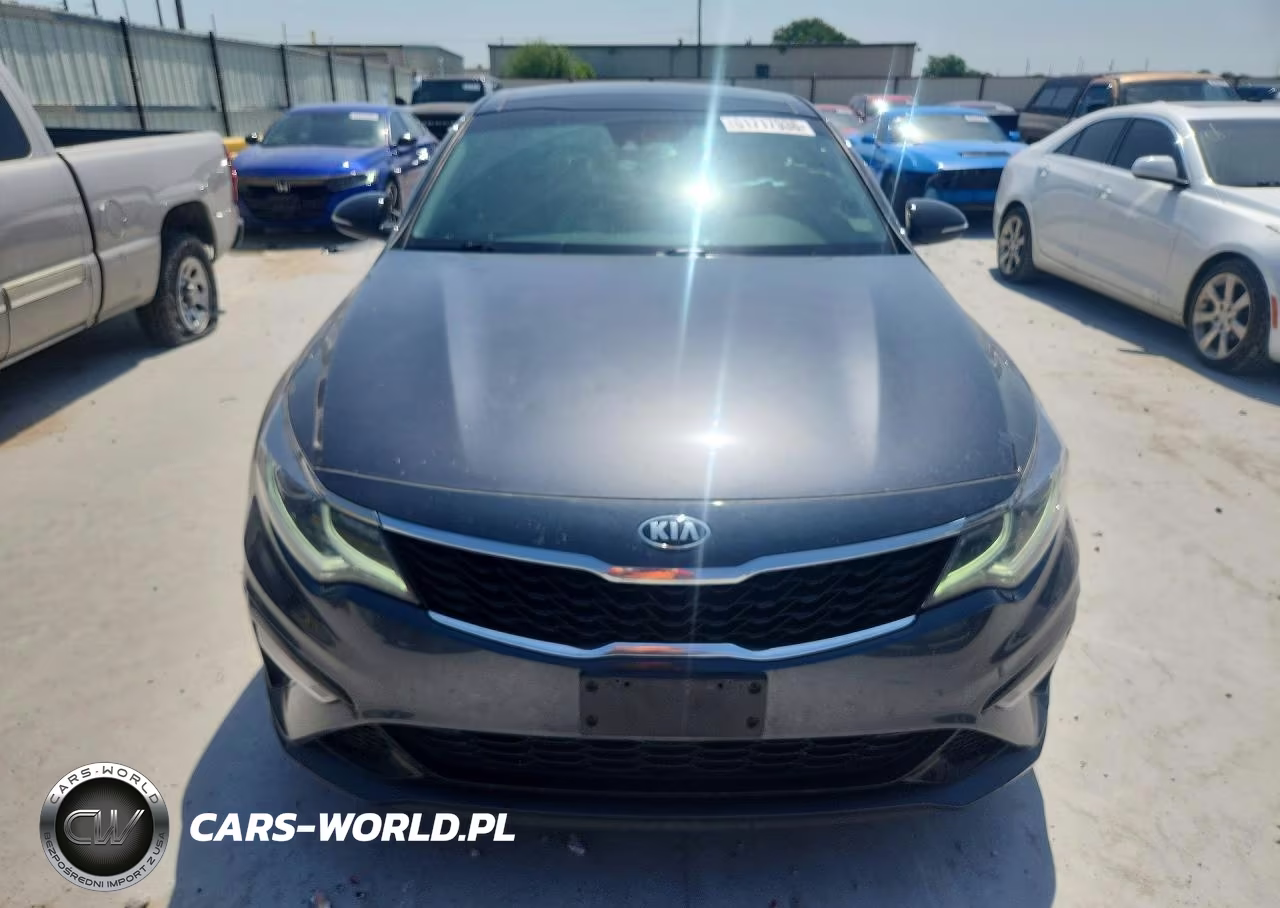 2020 Kia Optima Special Edition VIN:5XXGT4L37LG440755 - 5