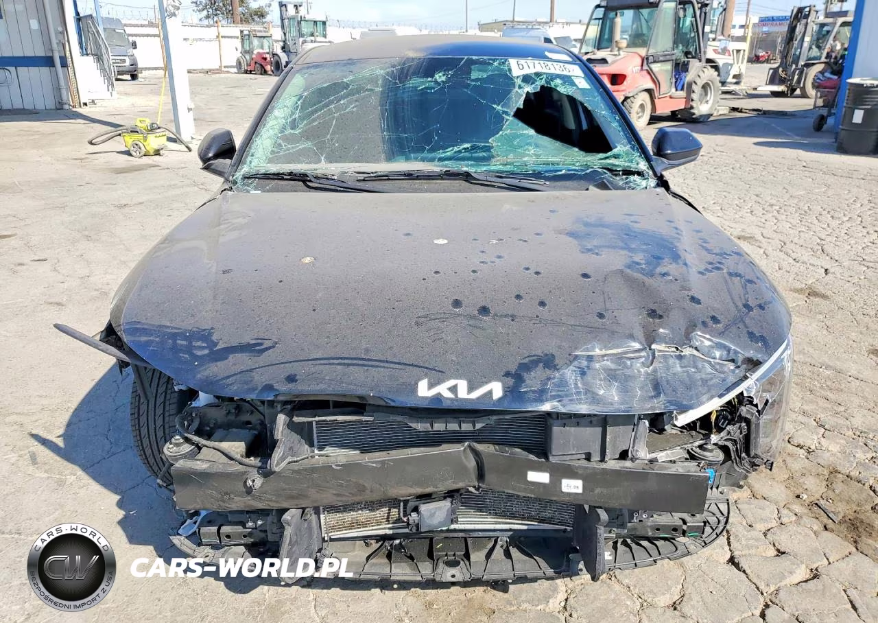 2025 Kia K4 Lxs VIN:3KPFT4DE9SE077894 - 5