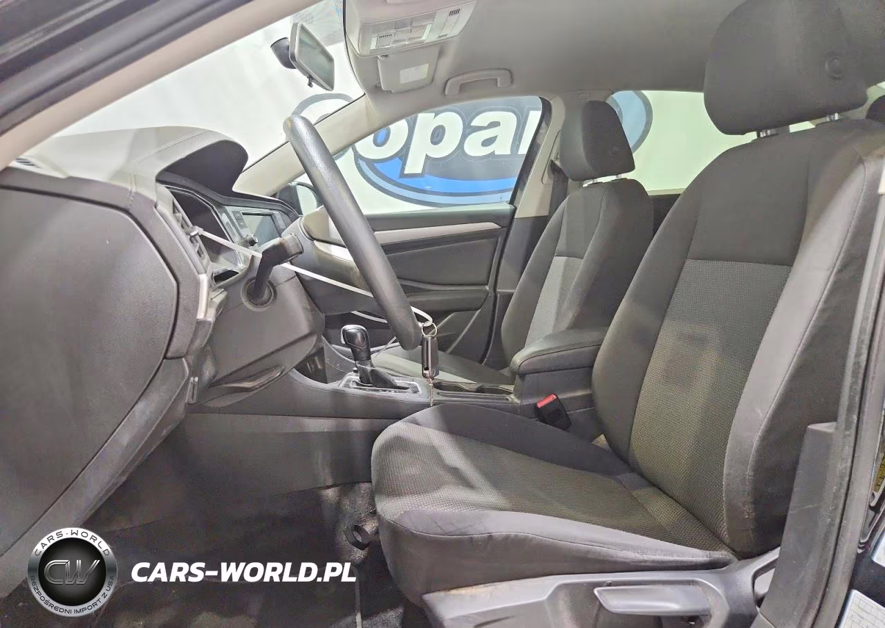 2019 Volkswagen Jetta S VIN:3VWC57BU9KM127642 - 7