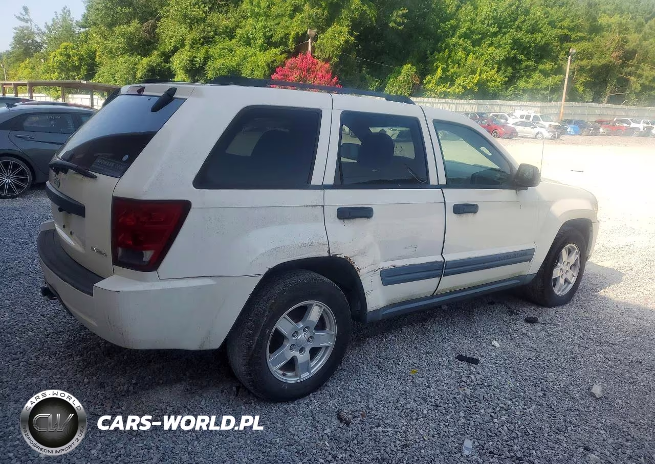 2005 Jeep Grand Cherokee Laredo VIN:1J4GR48K85C660014 - 3